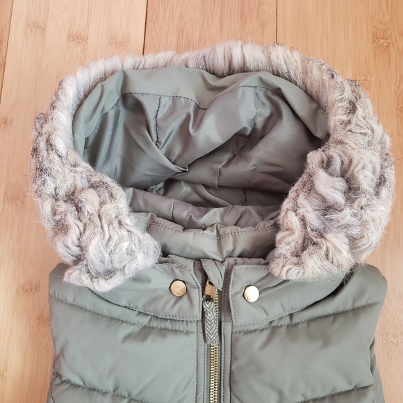 Puffer vest for girls - Picture 3 of 8